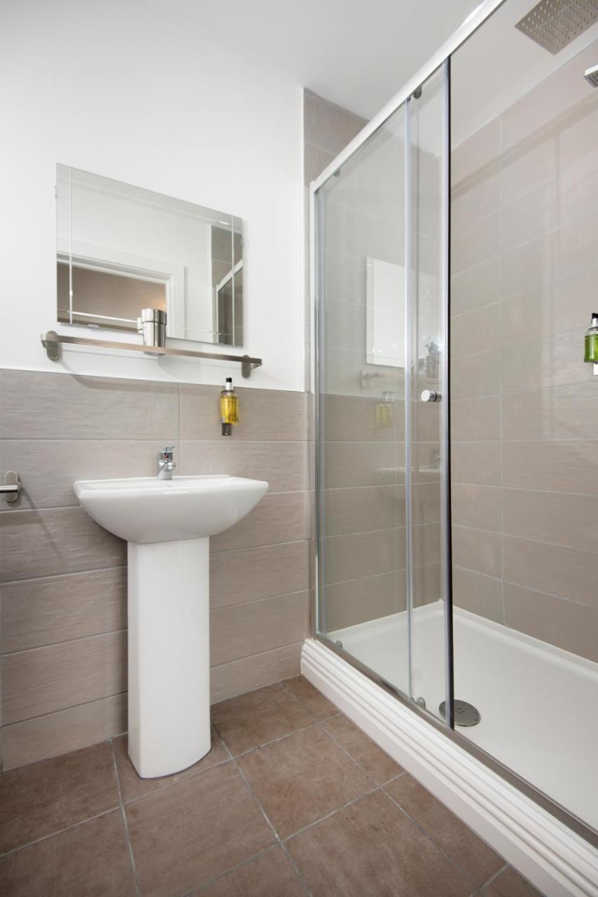 Harold House - Modern Open Plan 4 Bedroom, 3 Bathroom House In Central Southsea, Portsmouth Exterior foto